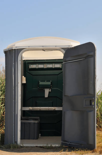Best Portable bathroom rental  in Miami, FL